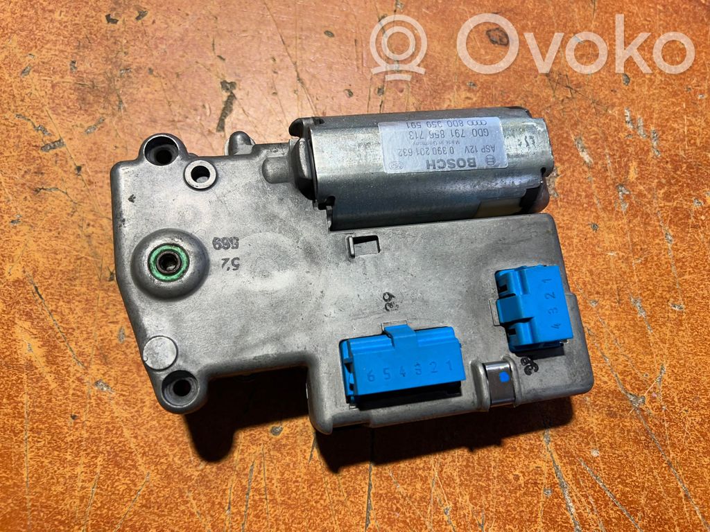 Audi A4 S4 B5 8D Motor / Aktuator 
