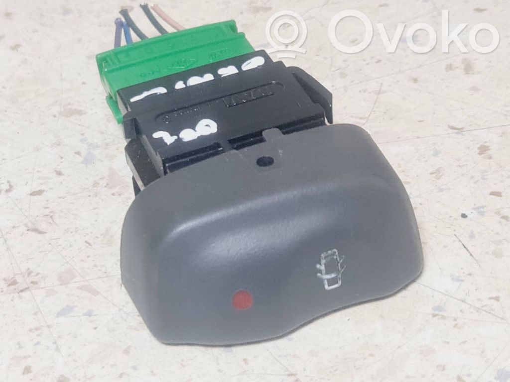 Renault Scenic I Central locking switch button 