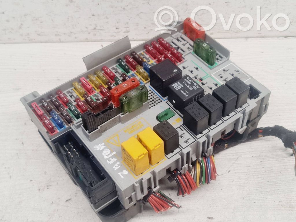 Opel Zafira A Fuse box set 