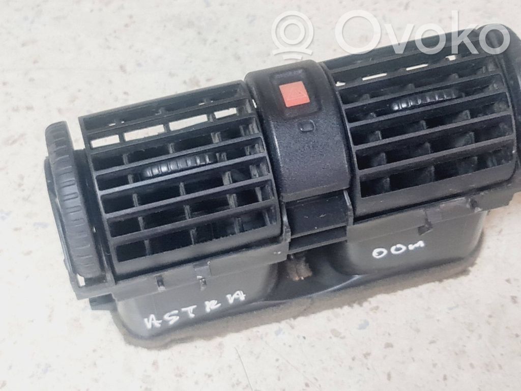 Opel Astra G Centrinės oro grotelės 