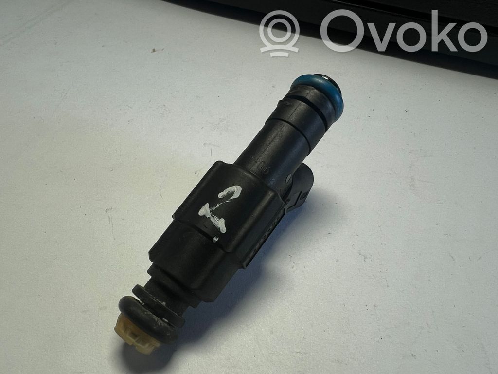 Mazda 5 Inyector de combustible 