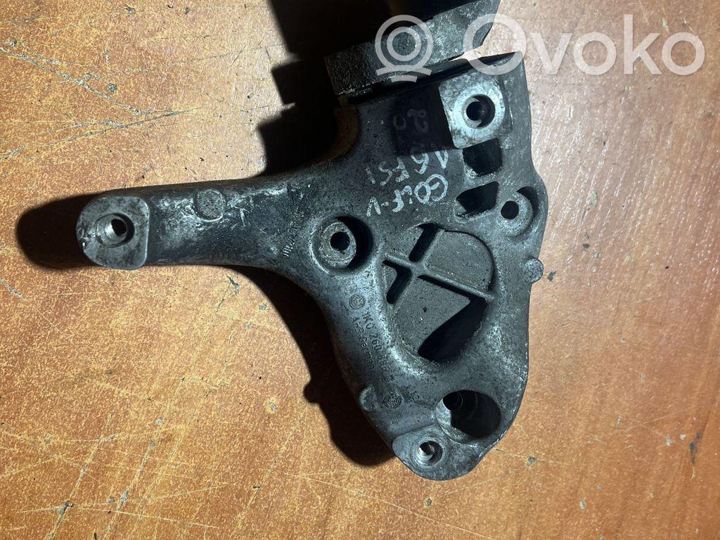 Volkswagen Golf V A/C compressor mount bracket 
