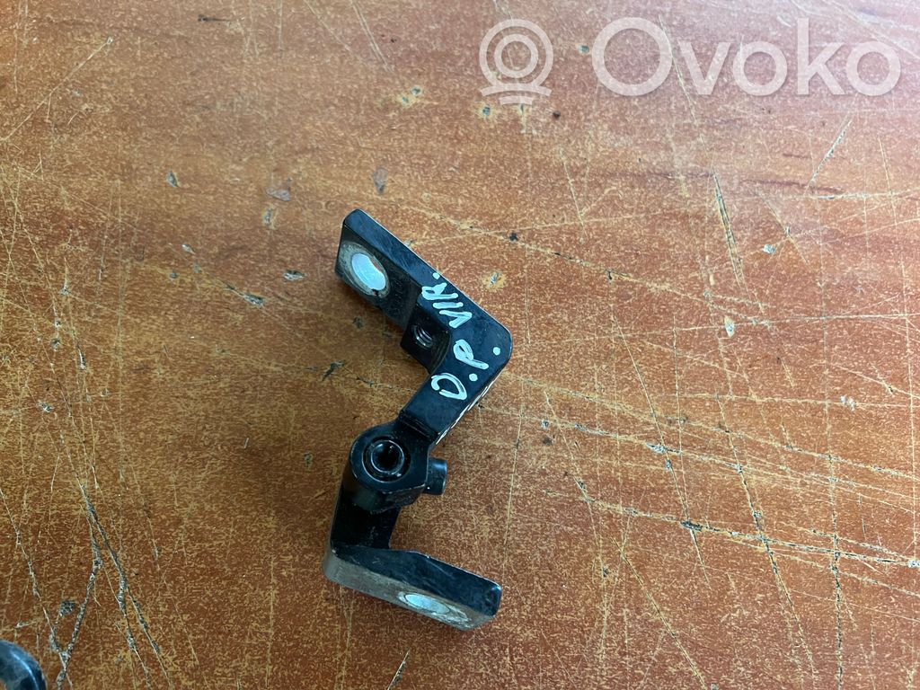 Audi A3 S3 A3 Sportback 8P Front door upper hinge 