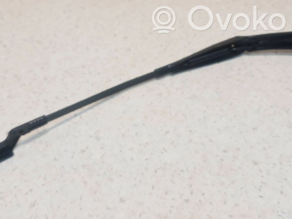 Ford Focus Wischerarm vorne 