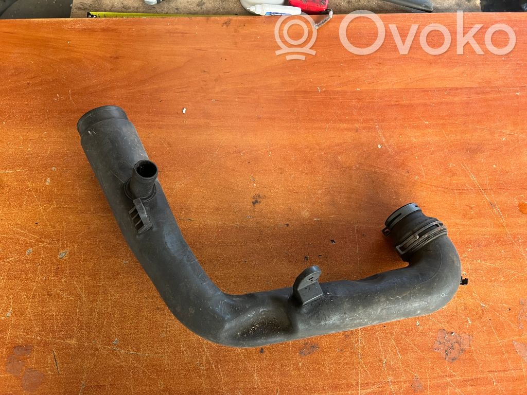 Skoda Octavia Mk2 (1Z) Air intake hose/pipe 