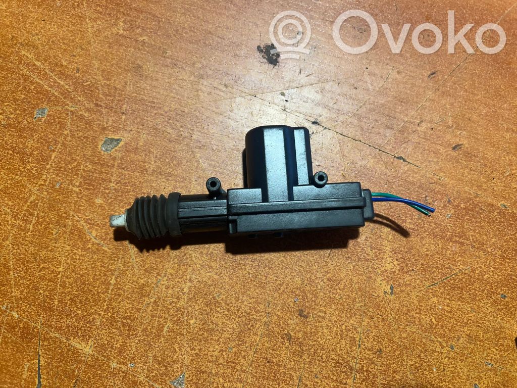 Volkswagen Transporter - Caravelle T4 Central locking motor 