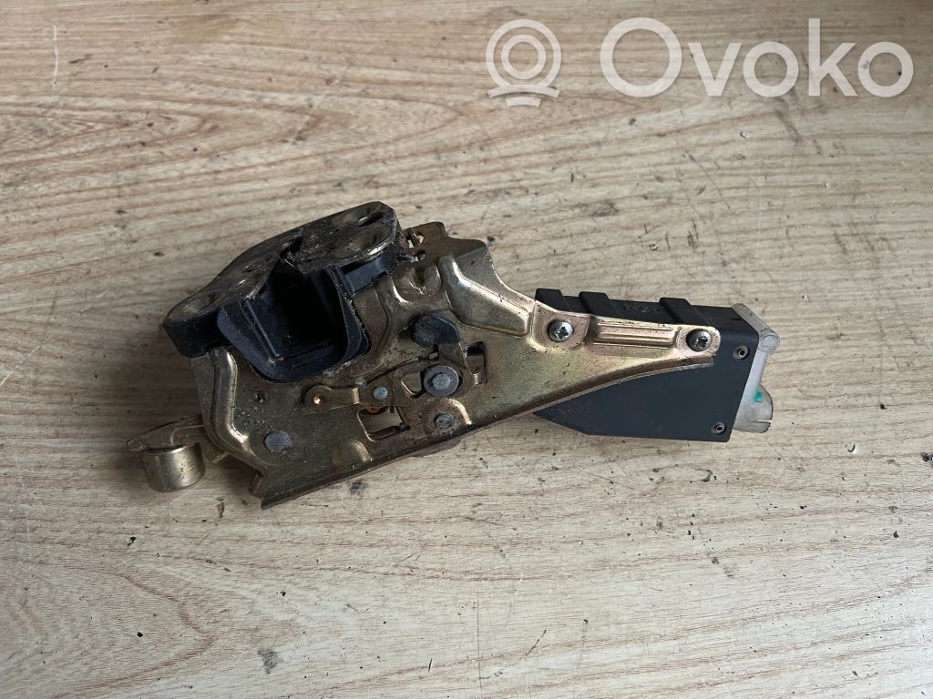 Opel Omega B2 Rear door lock 