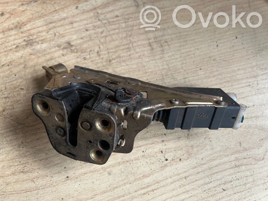 Opel Omega B2 Rear door lock 