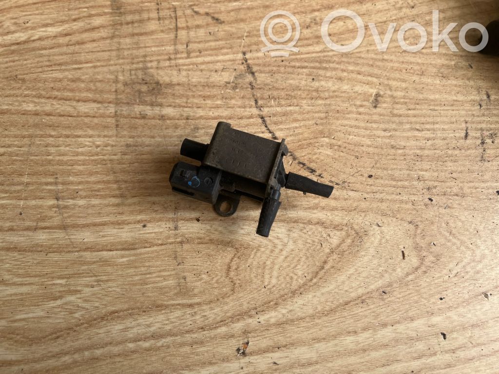 Audi A6 S6 C5 4B Zawór podciśnienia / Elektrozawór turbiny 