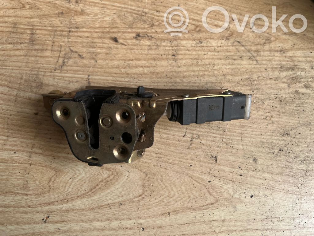 Opel Omega B2 Rear door lock 