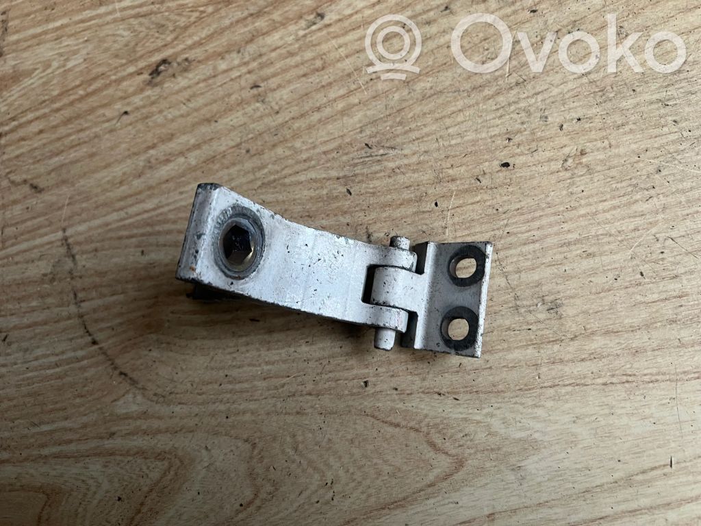 Audi 80 90 B3 Front door upper hinge 