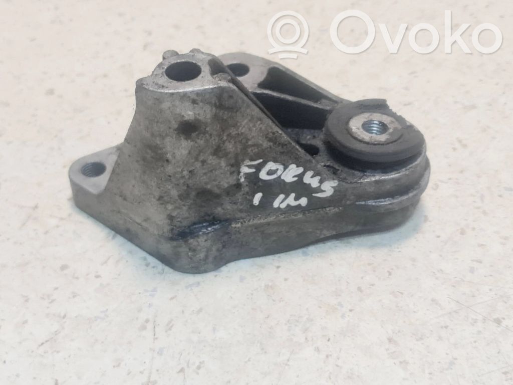 Ford Focus Gearbox mounting bracket 