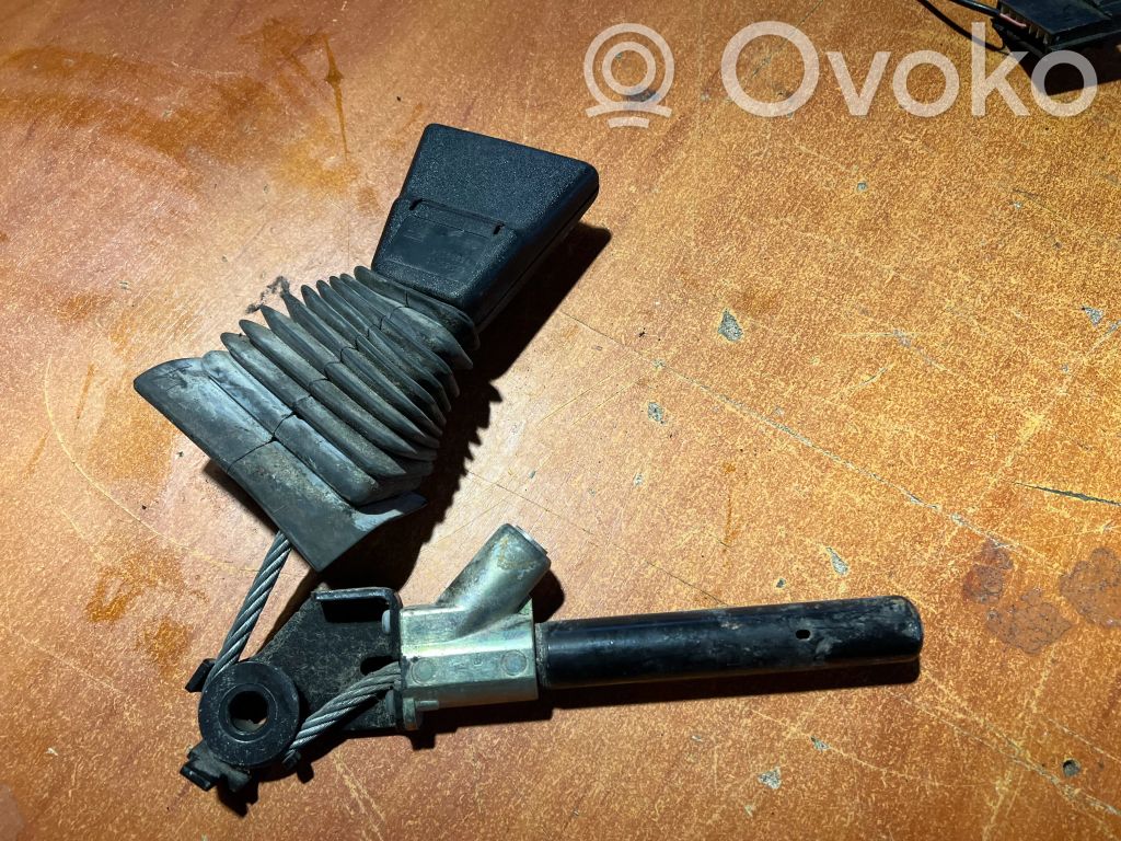 Opel Frontera B Bridă fixare centură de siguranță față 