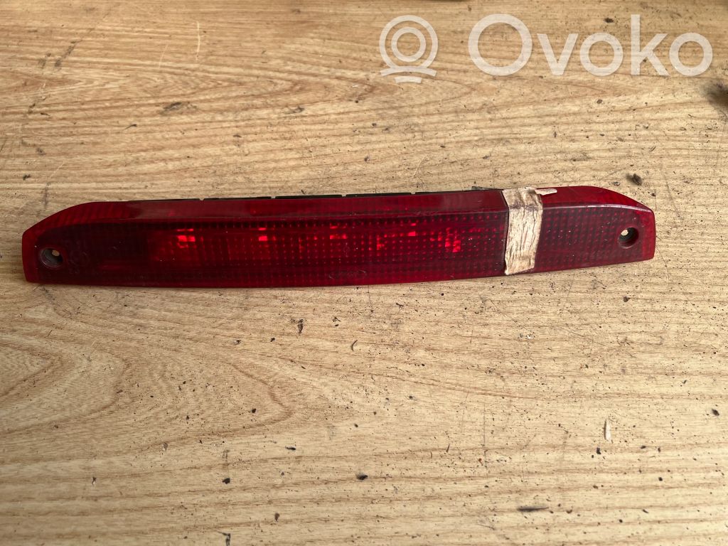 Ford Focus Third/center stoplight 