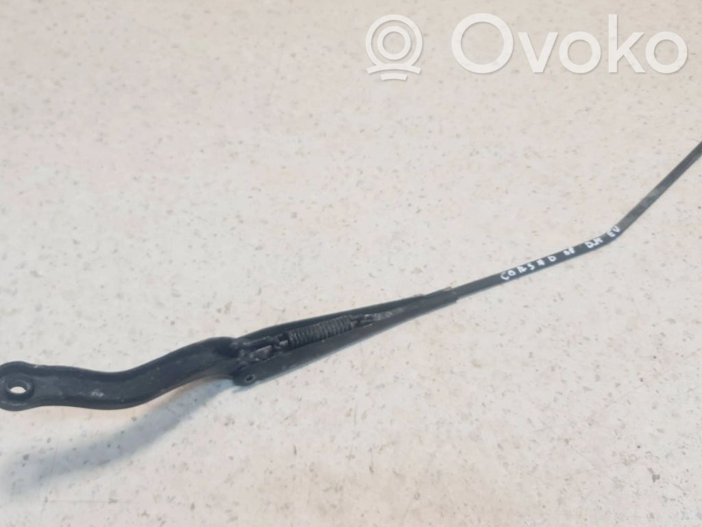 Opel Corsa D Wischerarm vorne 
