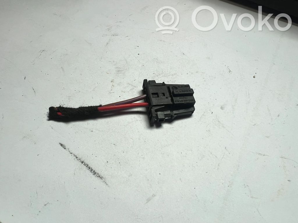 Inna wiązka przewodów / kabli   4E0971942