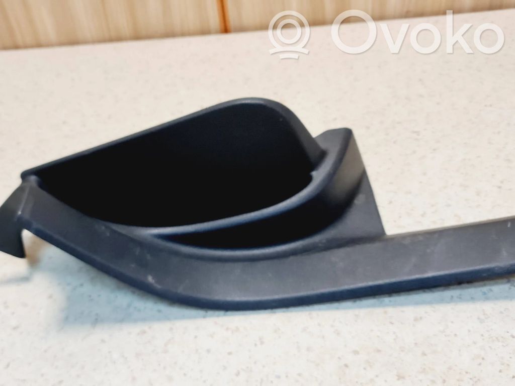 Volkswagen Tiguan Rivestimento inferiore laterale del sedile posteriore 