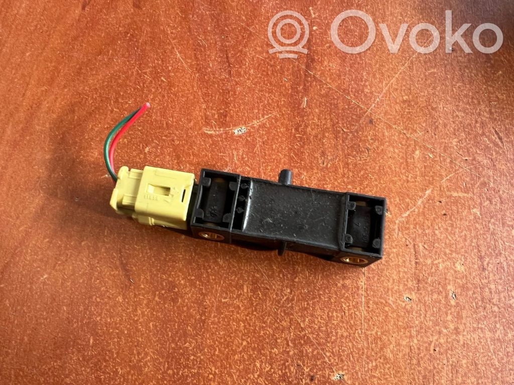 Czujnik uderzenia Airbag   98830BM740,03981,0285002009