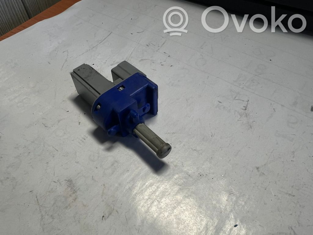 Mazda 6 Clutch pedal sensor 