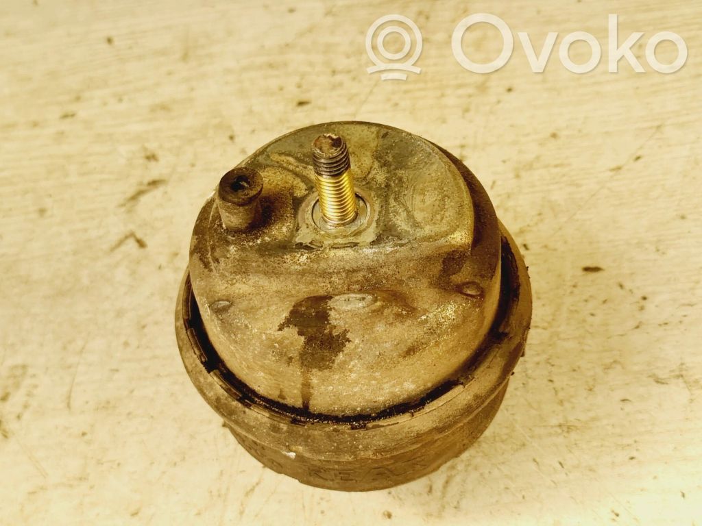 Volvo S60 Engine mount bracket 