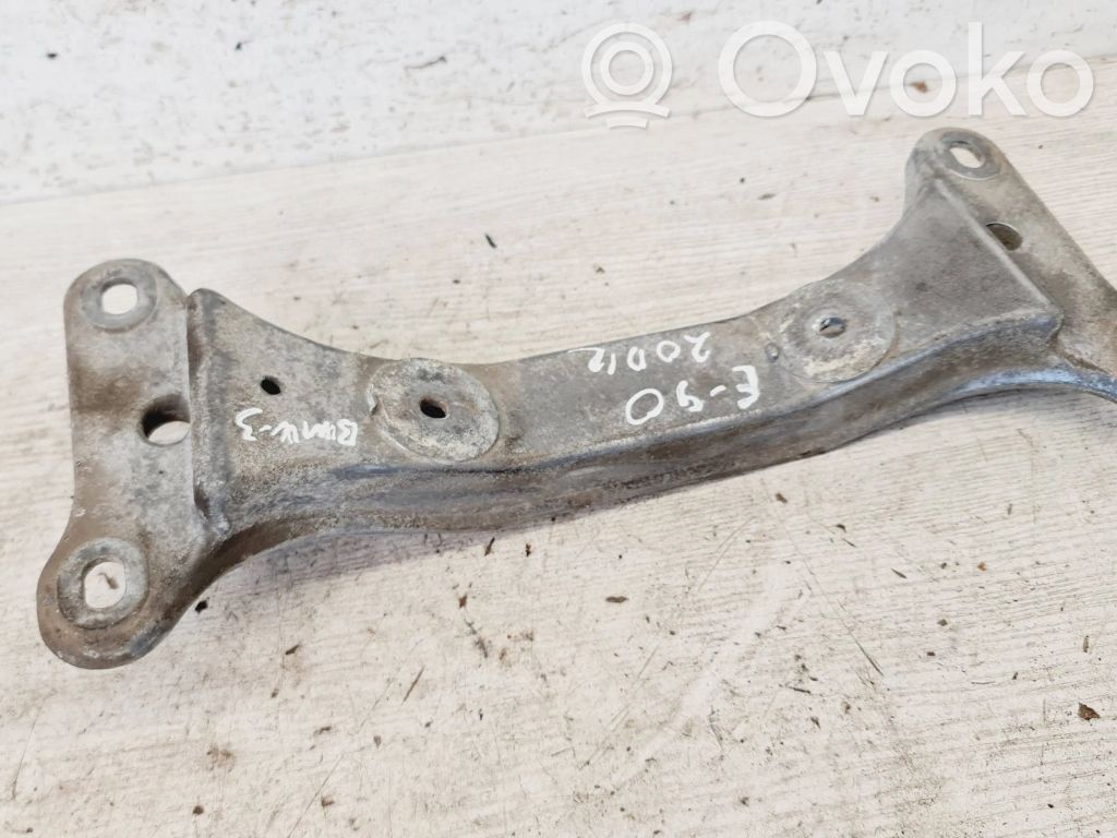 BMW 3 E90 E91 Gearbox mounting bracket 