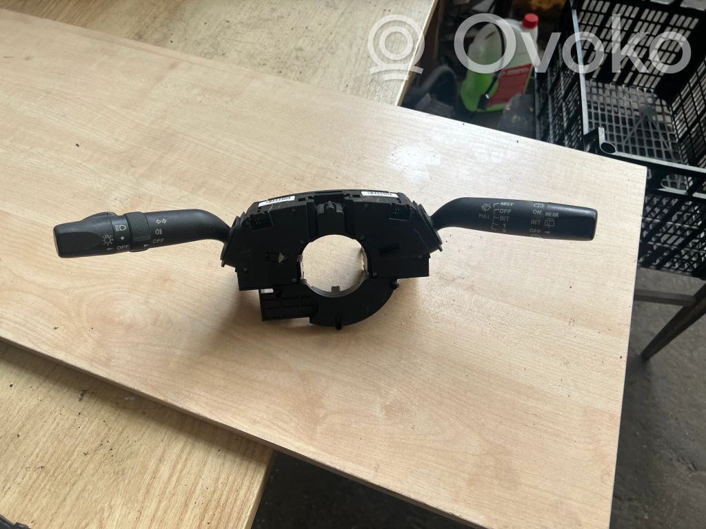 Mazda 2 Wiper turn signal indicator stalk/switch 