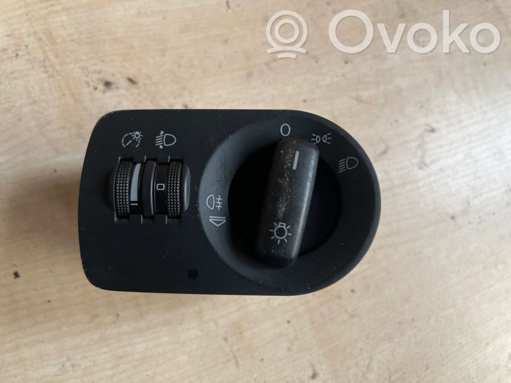 Audi A3 S3 8P Light switch 