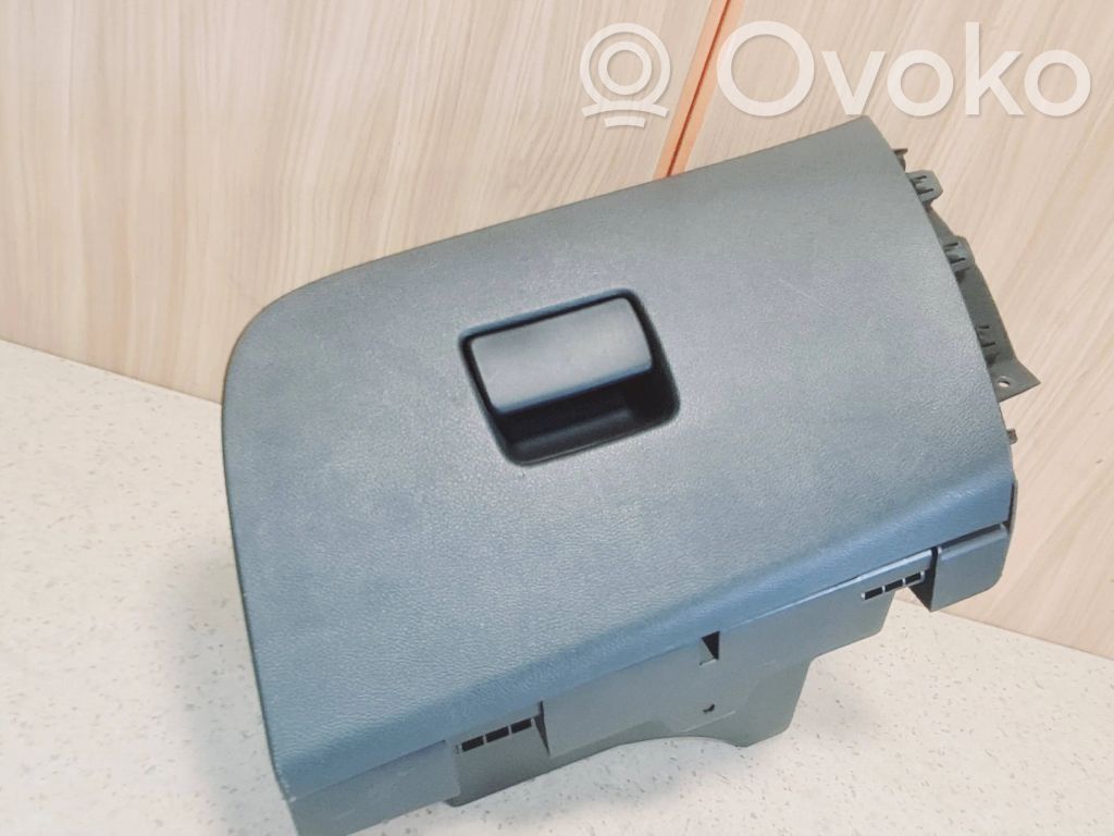 Opel Astra K Mantu nodalījuma komplekts 