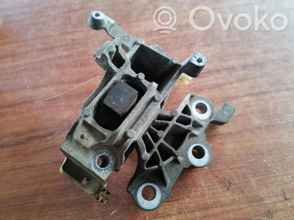 Opel Astra K Gearbox mount 