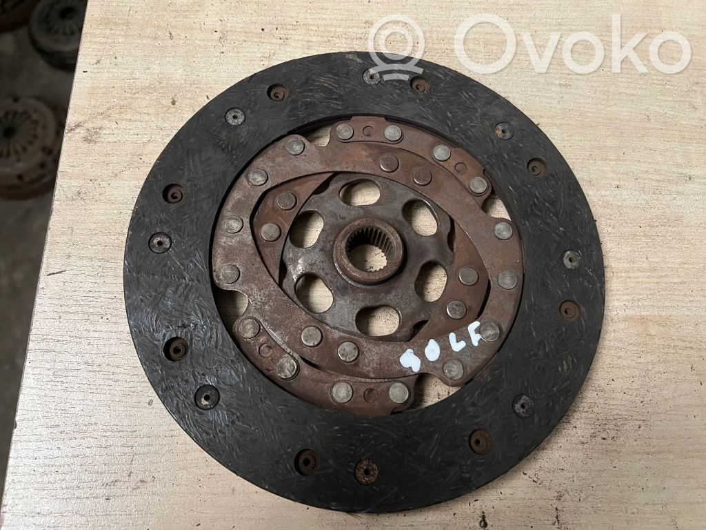 Volkswagen Golf V Disque d'embrayage 