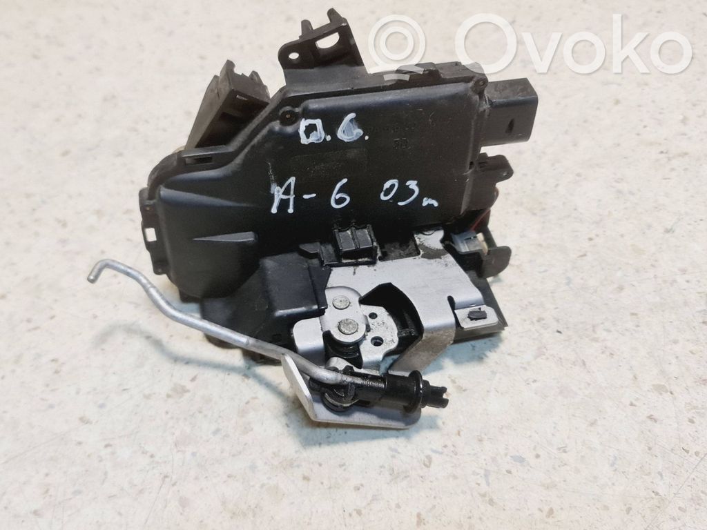 Audi A6 S6 C5 4B Takaoven lukko 