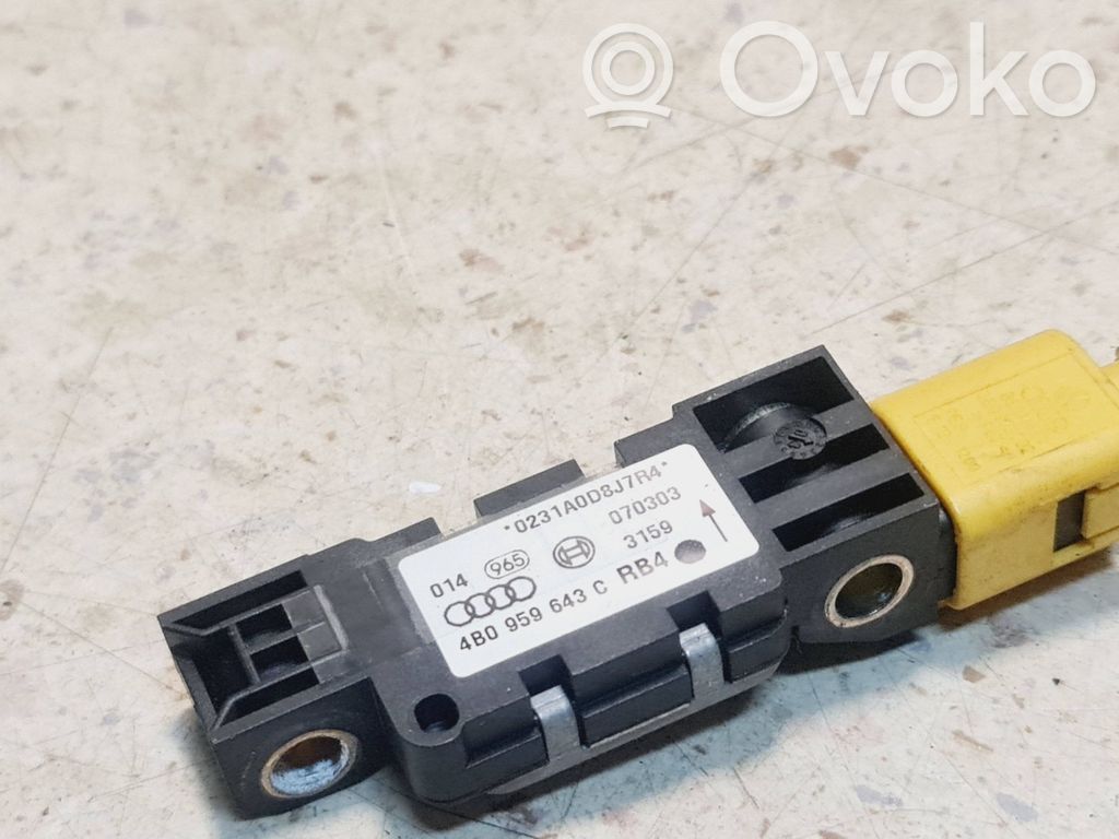Audi A6 S6 C5 4B Airbag deployment crash/impact sensor 
