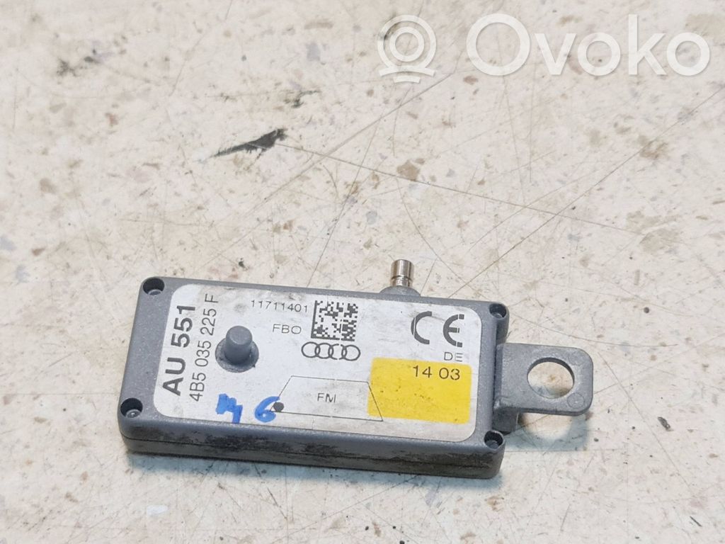 Audi A6 S6 C5 4B Antenos stiprintuvas 