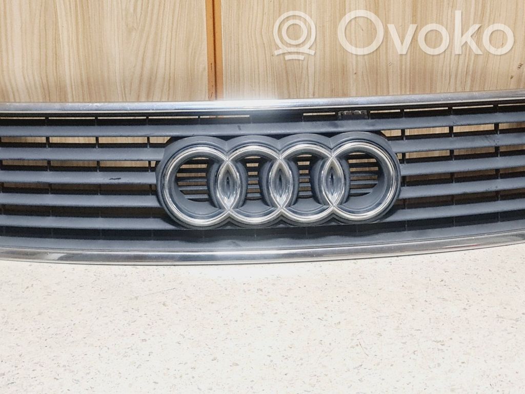 Audi A6 S6 C5 4B Etusäleikkö 