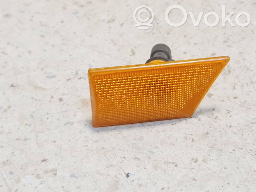 Opel Vectra C Kierunkowskaz błotnika przedniego 