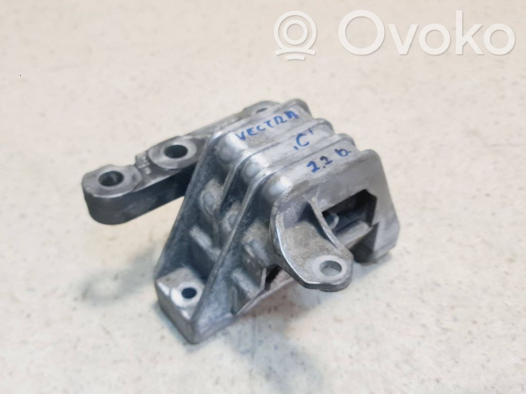 Opel Vectra C Engine mount bracket 