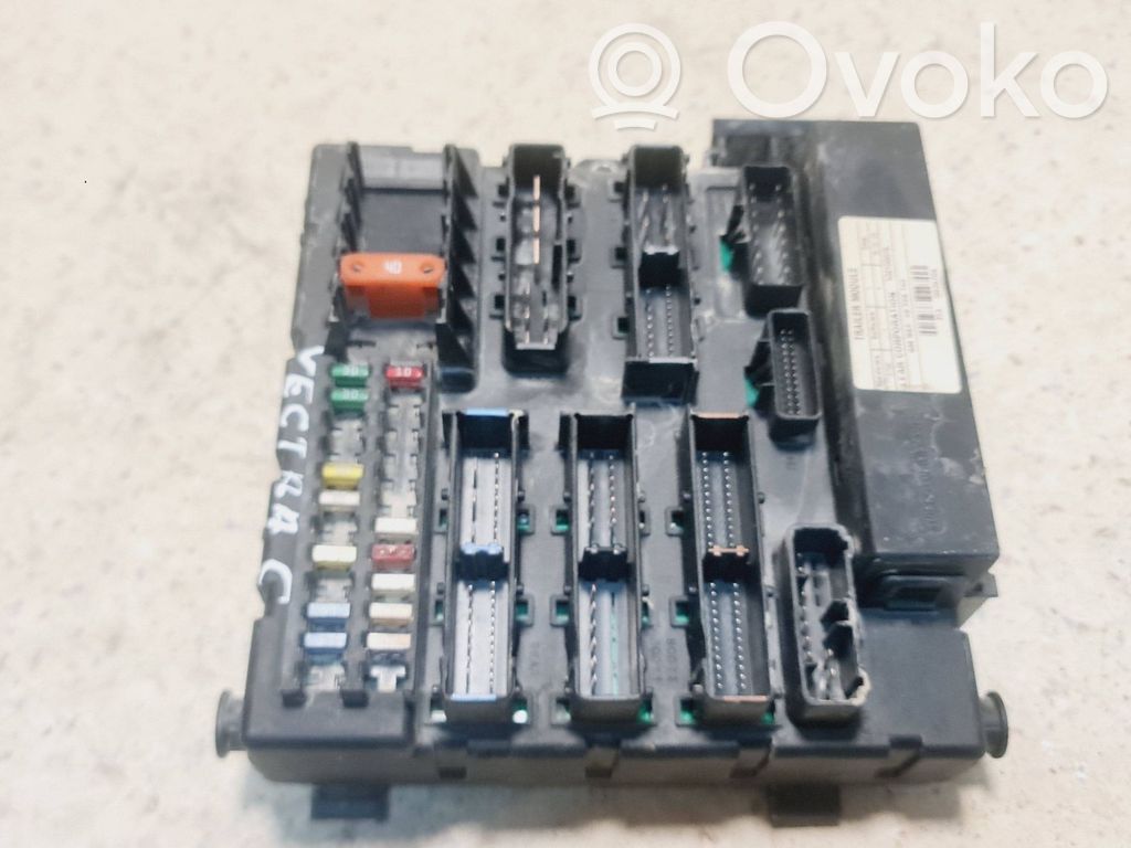 Opel Vectra C Fuse module 