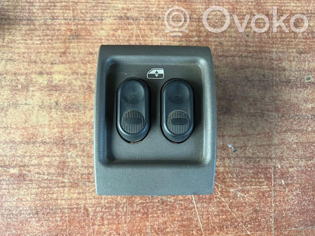 Chrysler PT Cruiser Electric window control switch 