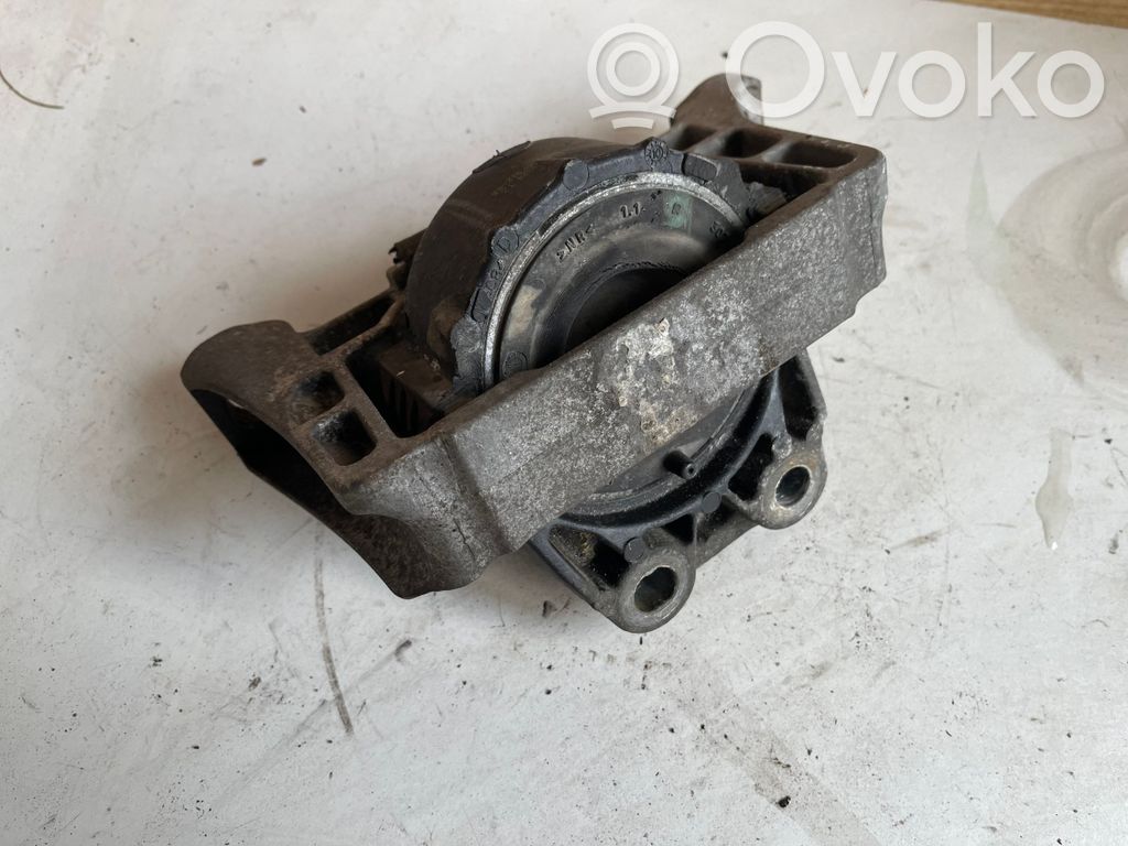 Ford Grand C-MAX Engine mount bracket 