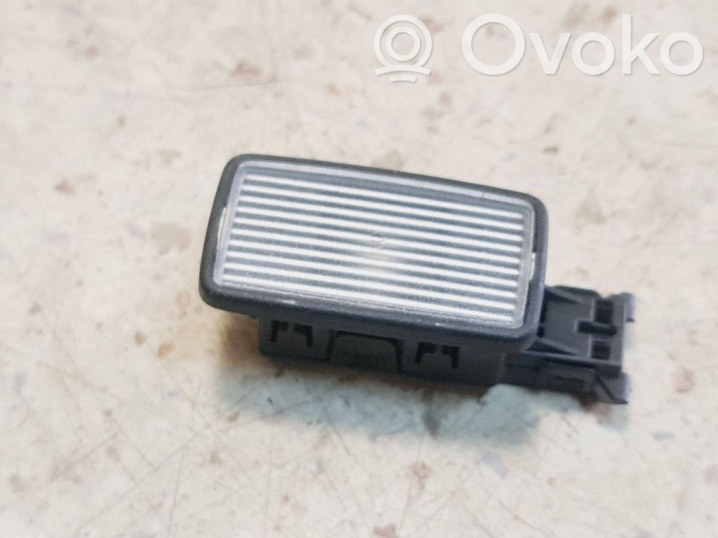Volvo XC60 Glove box light 