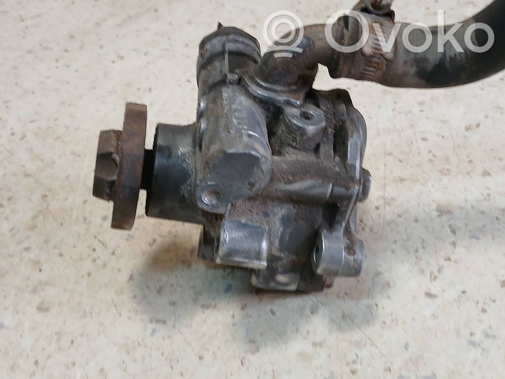 Volkswagen Sharan Power steering pump 