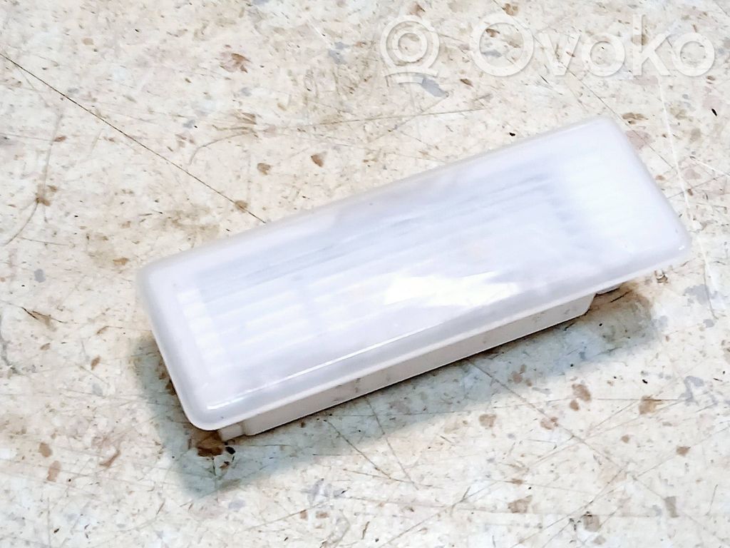 Lampka podsufitki tylna   9219490