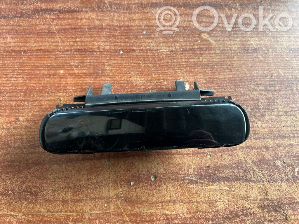 Audi A4 S4 B6 8E 8H Klamka zewnętrzna drzwi tylnych 