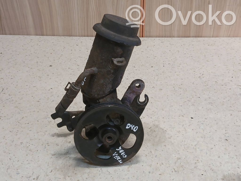 Toyota Yaris Verso Power steering pump 