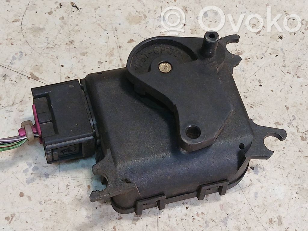 Audi A2 Oro sklendės varikliukas 