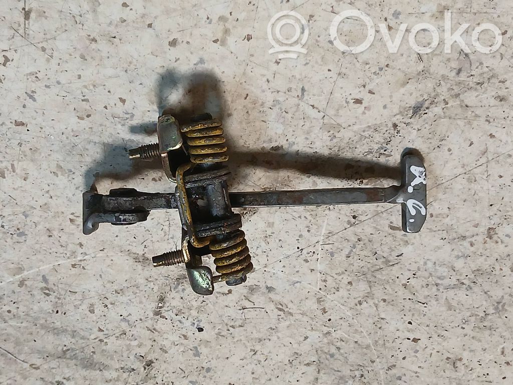 Renault Clio II Etuoven pidätin 