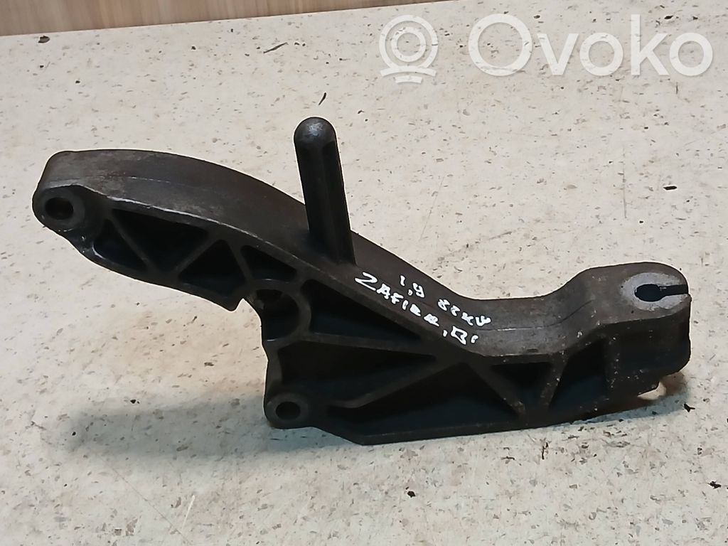 Opel Zafira B Gearbox mounting bracket 