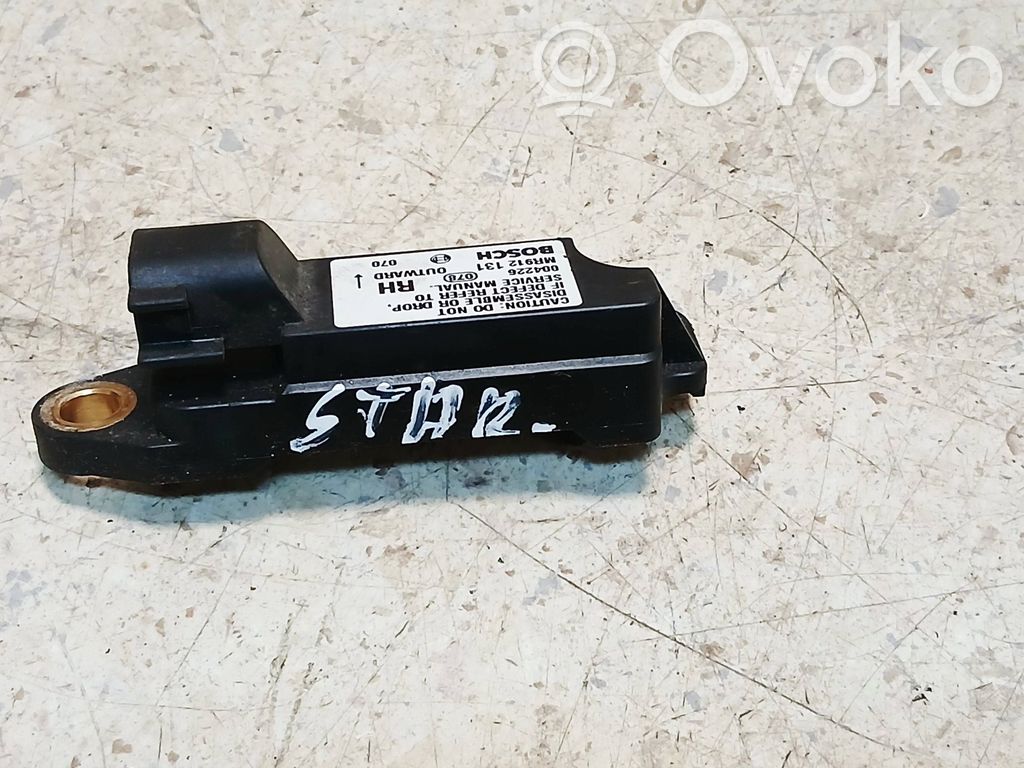 Czujnik uderzenia Airbag   MR912131,004226