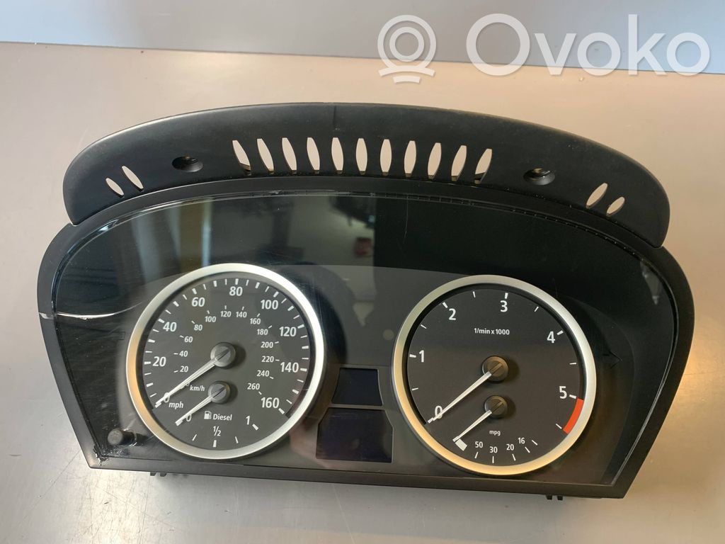 Speedometer (instrument cluster)   6974577,110080213