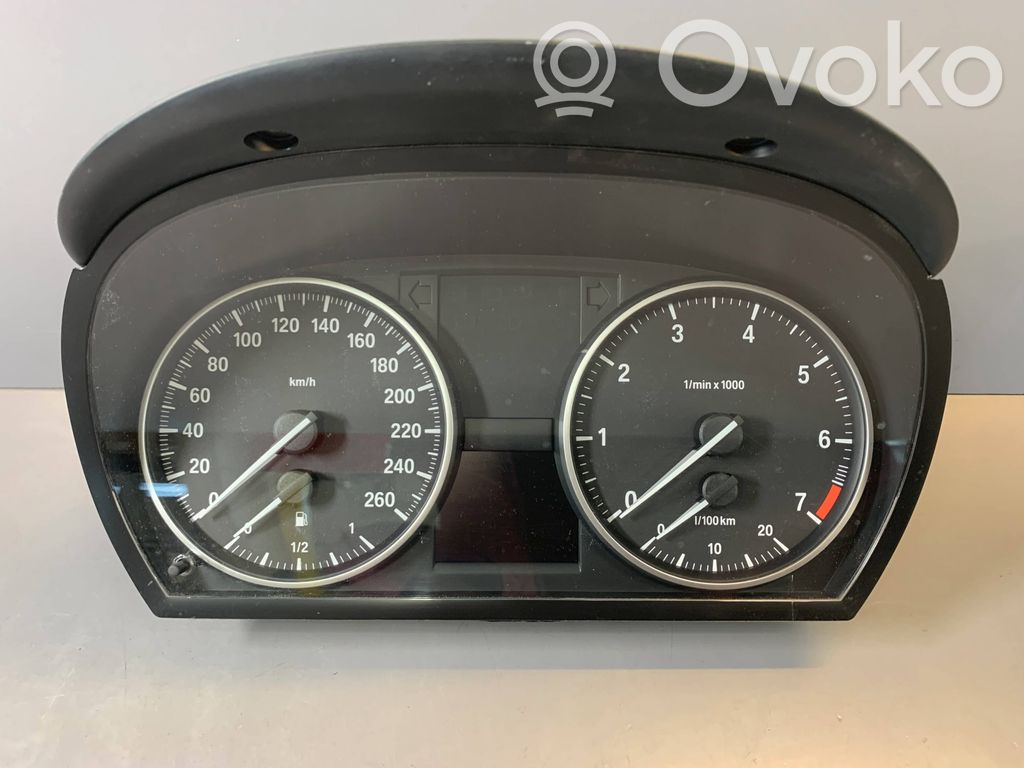 Geschwindigkeitsmesser Cockpit   9187052,400247528,1025330